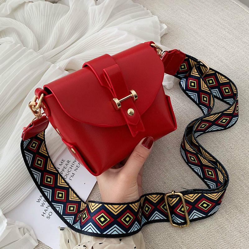 

Noble sense French niche ribbon shoulder bag new fashion wild ins simple Messenger bag small square women, Black