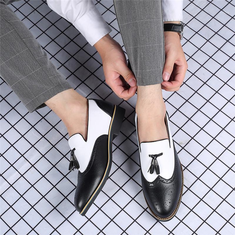 

Yomior New Fashion Casual Men Leather Shoes Mixed Colors Classic Tassel Formal Dress Loafers Business Wedding Brogue Shoes1, Black