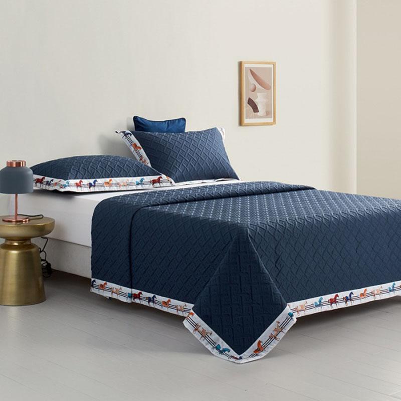 

CHAUSUB Luxury Quilt for Bed 3PCS Set Bedspread with 2 Shams 60S Egyptian Cotton Embroidered Bed Cover  Size Summer Blanket, Lavender