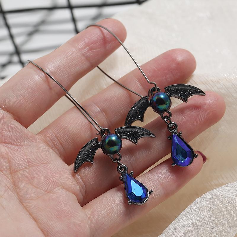 

Shiny Zircon Female Drop Dangler Earrings Blue Bat Shaped Teenager Girls Created Birthday Ear Jewelry Gift Brincos