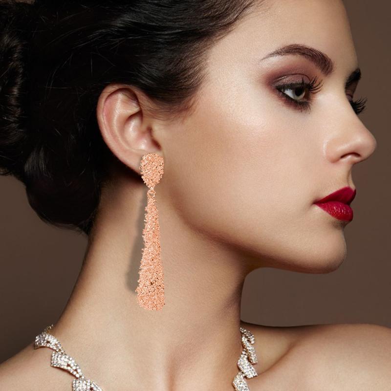 

Exaggerated Metal Earrings Earrings Simple Geometric Pendant Embossed