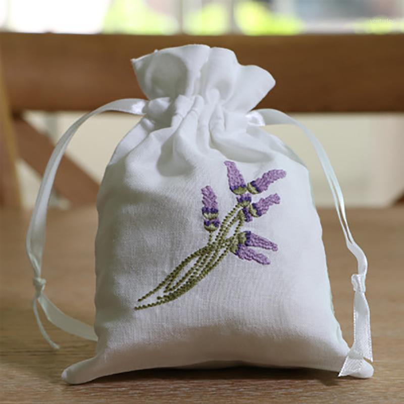 

Embroidery Flower Elegant Pouch Cotton And Linen Bag Wedding Party Supplies Drawstring Collection Bag Gift1