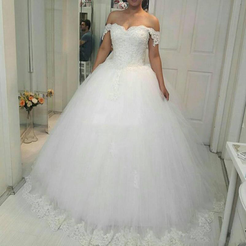 

Off Shoulder Ball Gown Lace Wedding Dresses with Beads Appliques Short Sleeves Sweep Train Short Sleeves Wedding Bridal Gowns, White