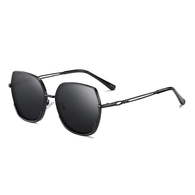 

2020 New Women's Polarized Sunglasses Brand Designer Women Fashion Multilateral Eyewear Ladyies Outdoor Travel Driving Goggle