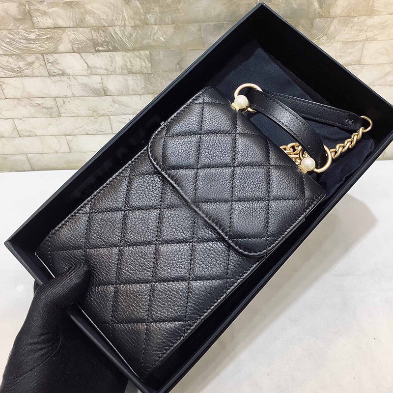 

A new limited edition 090010 Spring bead buckle mobile phone bag Cowhide diamond design None Fashion Versatile Genuine Leather