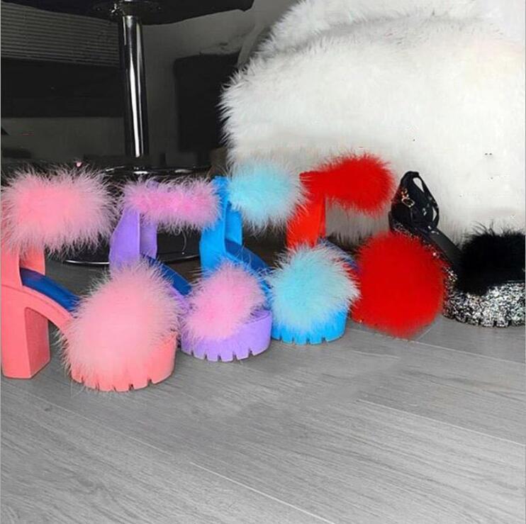 

Spring Summer 2020 Beach Sandals Ladies Banquet New Women Fur Rubber High Heel Platform Sandals Outdoor Leisure Buckle Slippers1, Pink