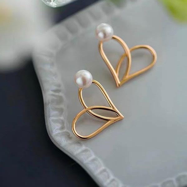 

Stud Double Hearts Design Earrings Of Natural Freshwater Pearl Elegant Women Jewelry Gifts