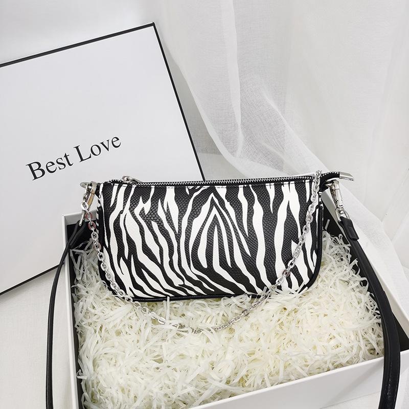 

New Zebra-print Stick Bag Single-shoulder Chain Underarm Bag Fashion Korean Version of The Sloping Women's Street Fashion, Zebra pattern