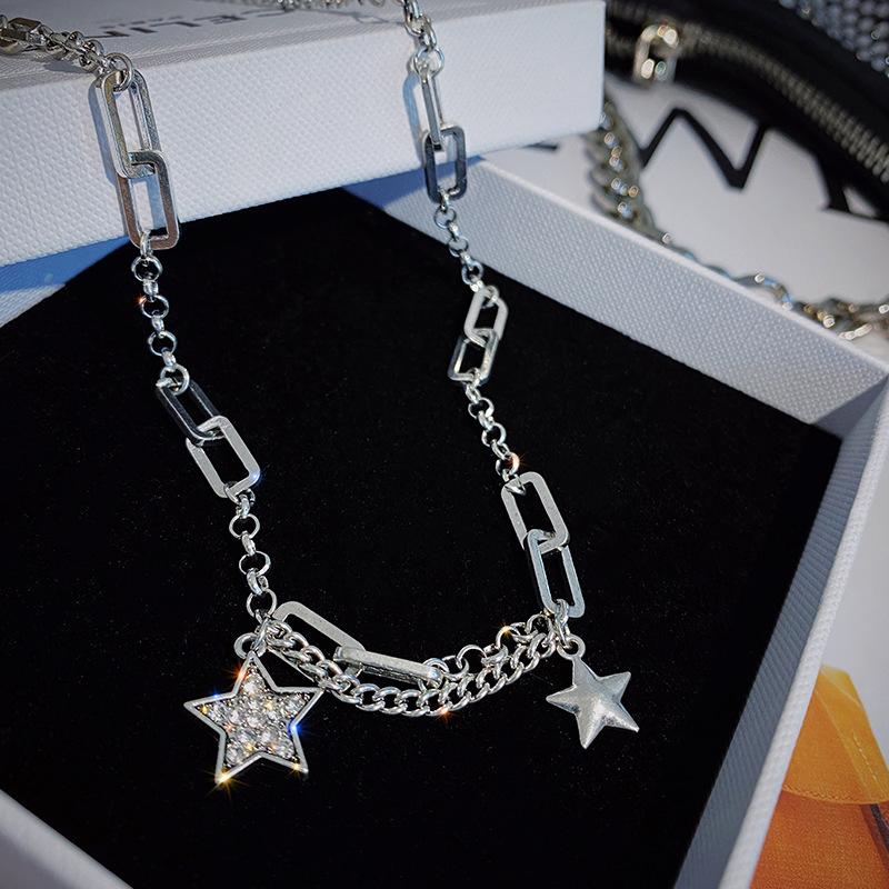 

Fashion Five-pointed Star Chain Necklace Female Simple One Hundred Clavicle Chain Necklace Pendant hot sale