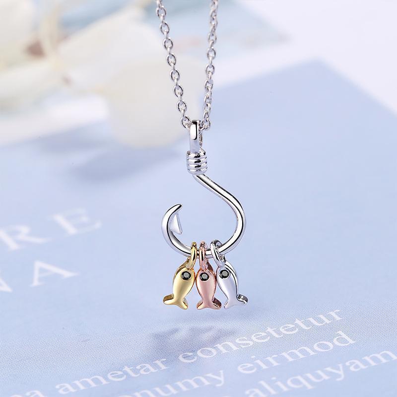 

Creative Cute Three Small Fish Pendant Necklace Exquisite Women's Wedding Clavicle Chain Ladies Party Jewelry Gift1