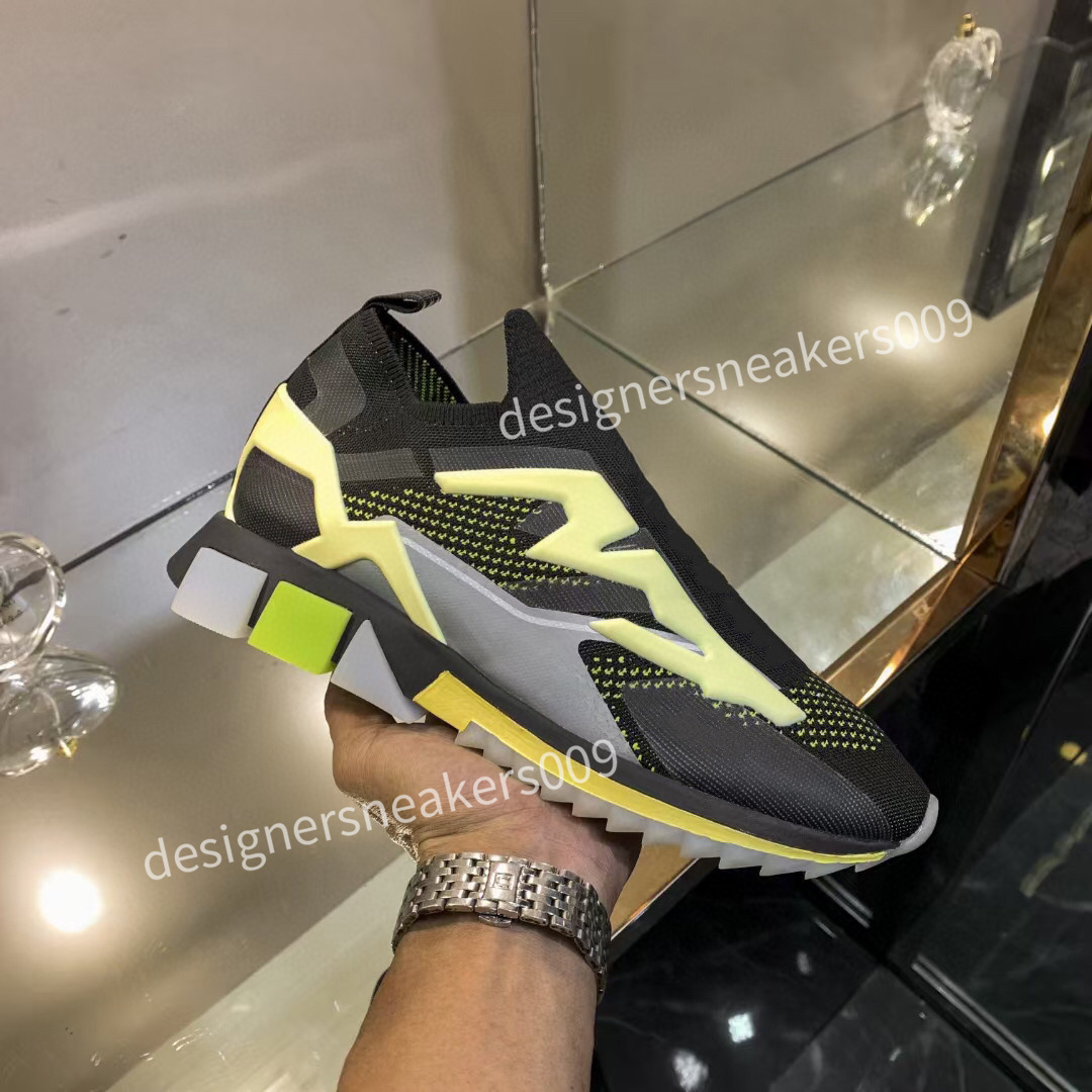 

2021 Mens Shoes Sneaker Womens Paris Black White Letter Colorful Blue Bright Red Rice Ash Grey Silvery Retro Ladies Designer Casual Trainers Dress Shoes, 02