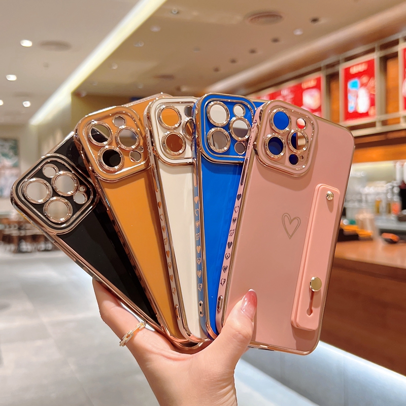 

Chrome Soft TPU Cases For Iphone 14 13 Pro Max 12 11 X XS XR 8 7 Plus Luxury Strip Holder Strip Metallic Kickstand Push Wrist Band Strap Bracket Bling Love Heart Phone Cover, Pls let us know the color you want