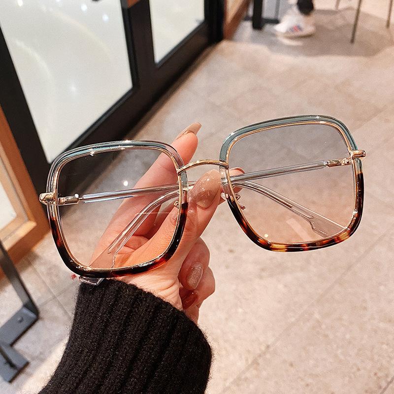

New Fashion Square Rainbow Sunglasses Women Brand Vintage Big Frame Gradient Sun Glasses Female Color Shades Oculos Feminino