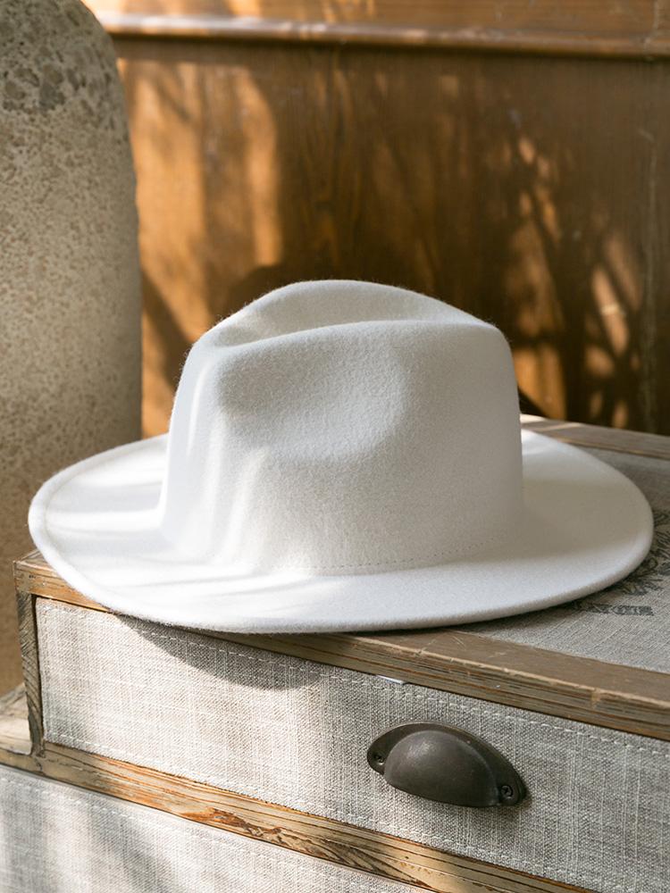 

2021 Luxury Pure Wool Fedoras Women Men Winter Spring White Wool Plain Jazz Cap Short Brim Felt Hat Wedding Sombrero Cap