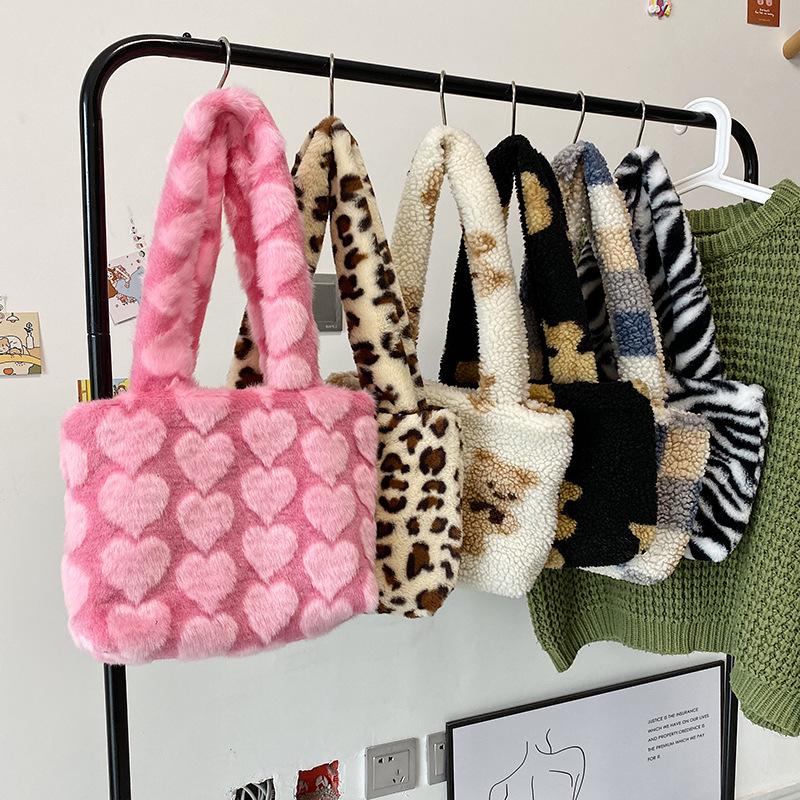 

Luxury Love Heart Plush Handbags Women Bags Designer Large Capacity Tote Bag Shoulder Bags For Women Bolsos Mujer, Leopard-print