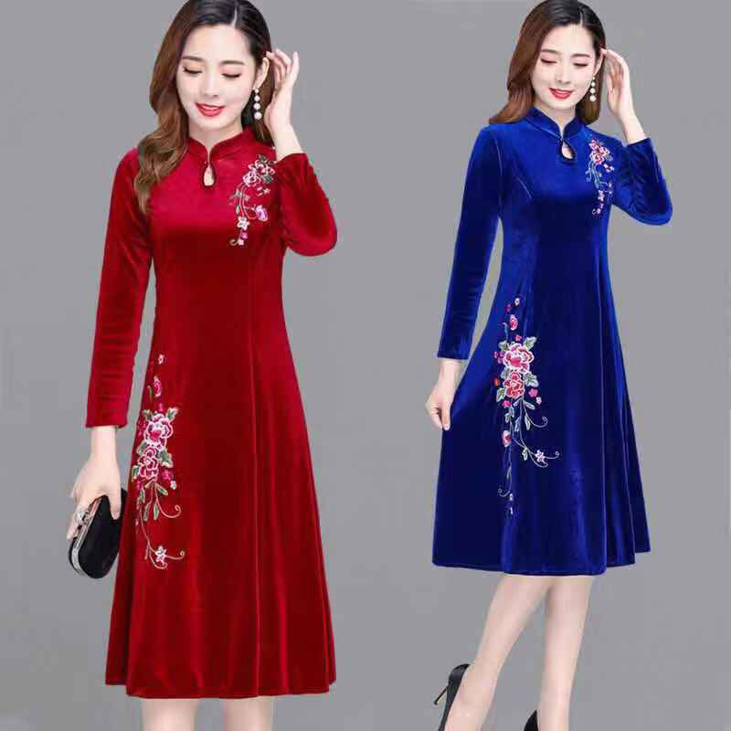 

2021 Middle-aged Elderly New Autumn Cheongsam Improved of Female Velvet with Long Sleeves Mother Temperamental Clothing Dress PVF1, Red