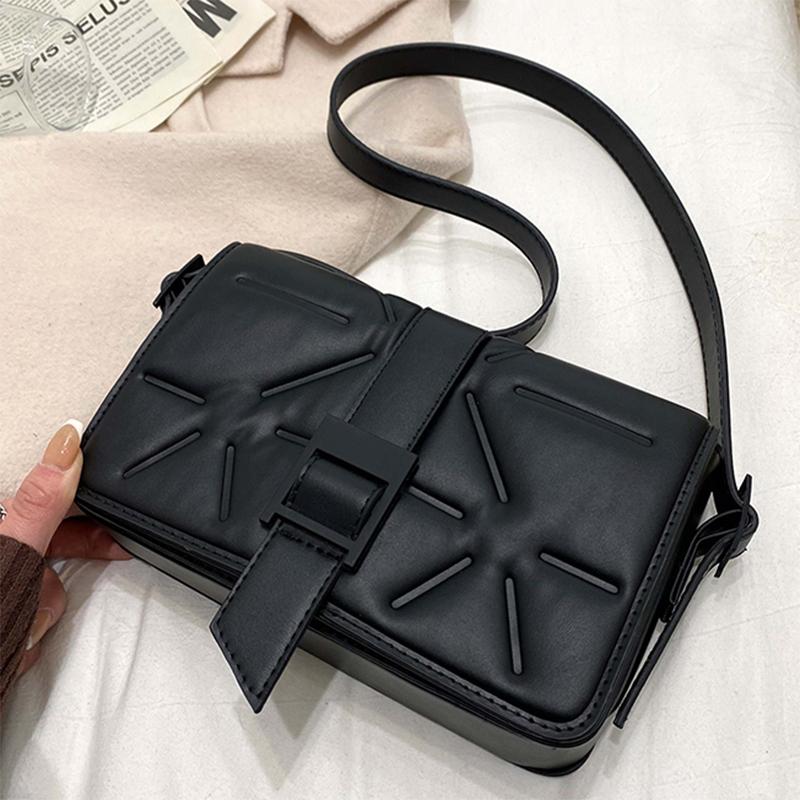 

Handbags and Purses 2021 Women's Winter Fashion Small Shoulder Famous Rivet Designer PU Leather Crossbody Bag, Black