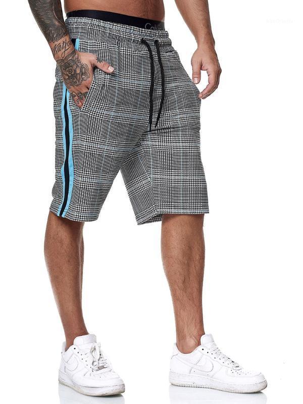 

2020 Summer Men Classic Plaid Summer Beach Shorts, Side Stripe Elastic Waist Short Pants with Pockets Male Fashion Casual Shorts1, Black