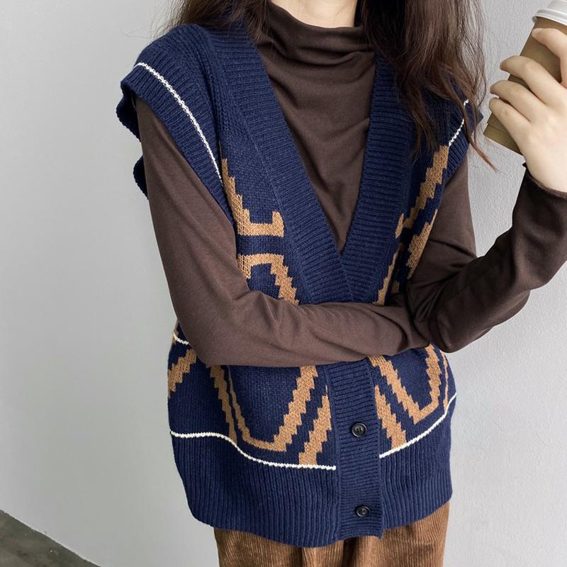 

2020 early autumn geometric retro vest knitted vest sweater women PUMU series JH9226, Khaki