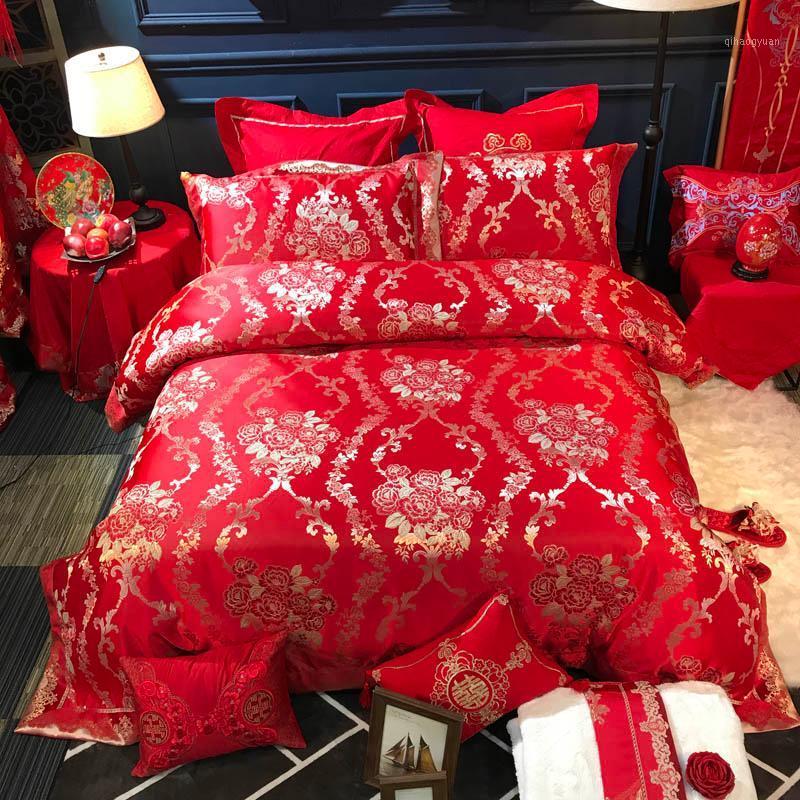 

Luxury gold Jacquard silk stain wedding Bedding Set Duvet Cover Sheet Pillowcase King Queen Size red Bed Linen1