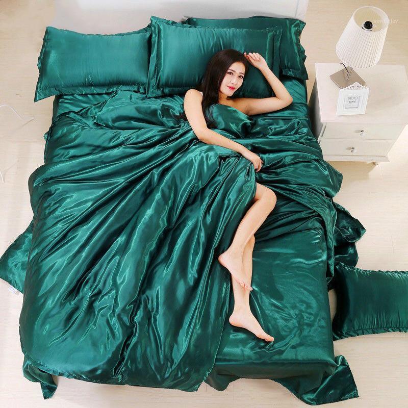 

50 Bedding Set Satin Silk Bed Linen Set Double Bedcover Bedspread on Bed Sheet with Elastic Band Wholesale Lots Bulk1, 11