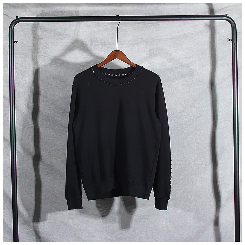 

2021 New Casual Fashion Versatile Rivet Autumn High Street Couple Thin Round Neck Pullover Hoodie for Men and Women P550, Black