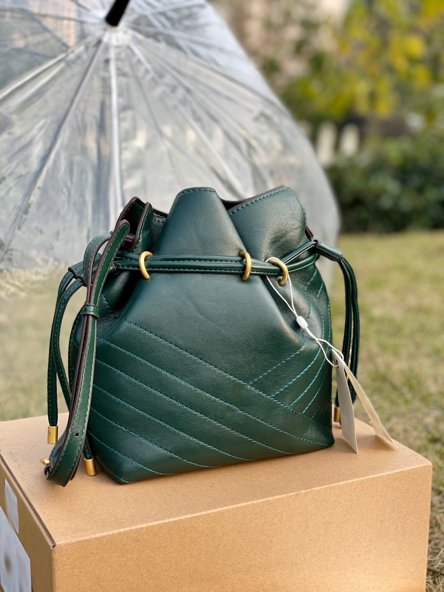 

2022 fashion KIRA Drawstring mini lucky handbas bucket bag shoulder bags messenger women handbag, I need see other product