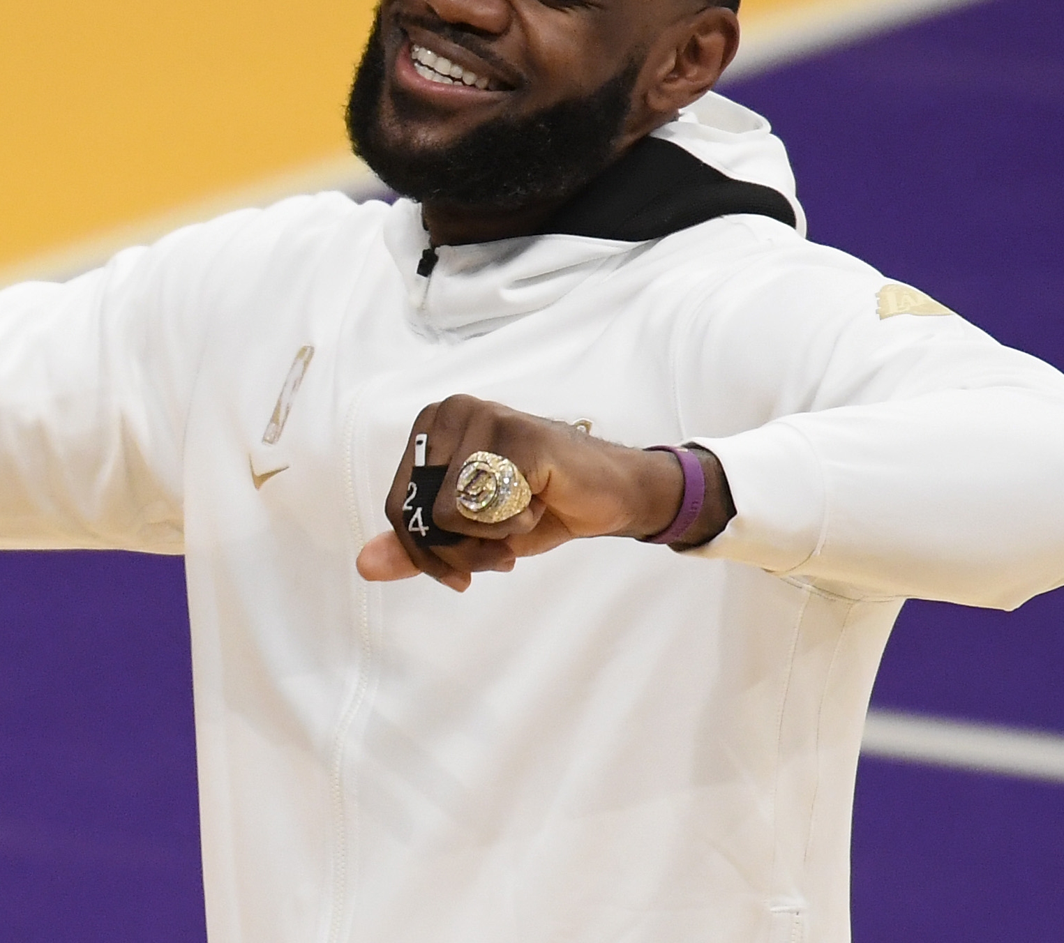 

2020 wholesale LA championship rings Lakers fashion fans Championship gift rings Fan Men Gift Wholesale Drop Shipping