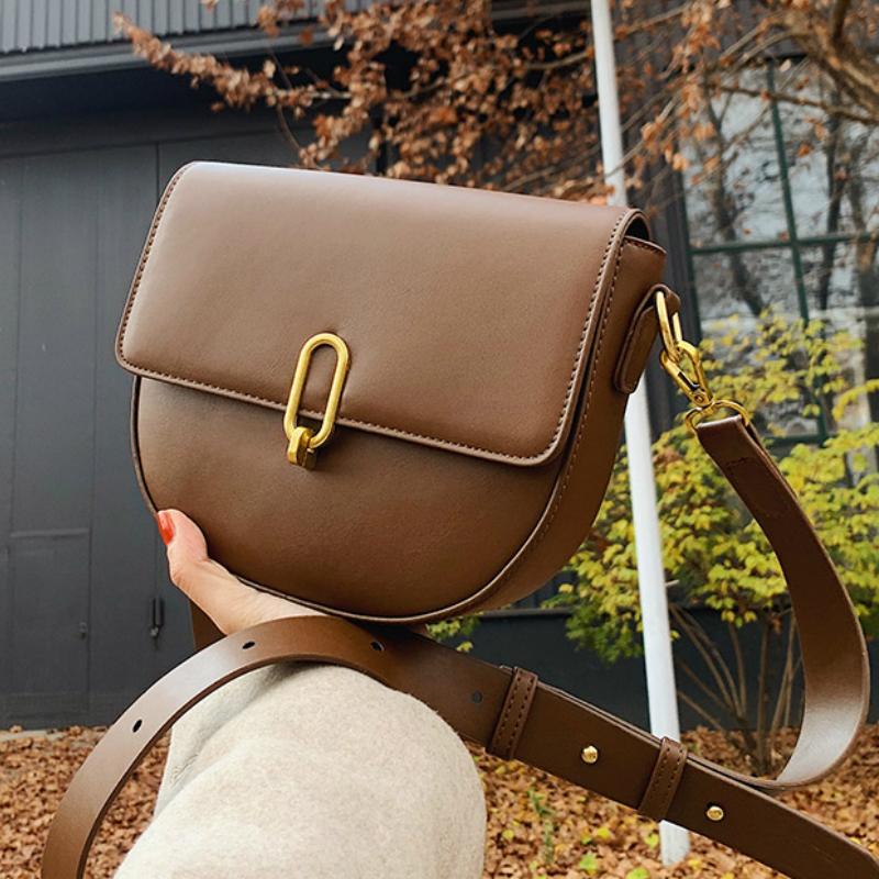 

Winter Black Paper Clip Lock Retro SMALL Crossbody Bag Women's Bag 2021 New Fashion All-Match Simple Shoulder Tote