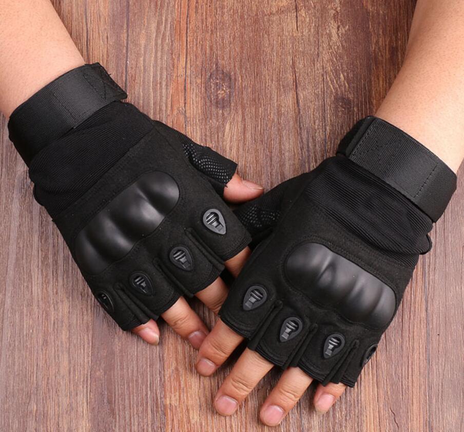 

2020 Brand adi Retro Falcons Goalkeeper Gloves Wrapped wrist strap Professional Soccer Gloves Anti-slip Gloves-latex plam Sports Gloves 777