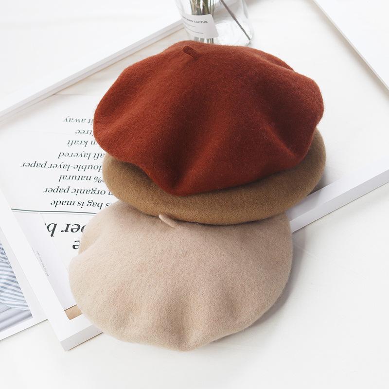 

Women's Beret Hat, C7