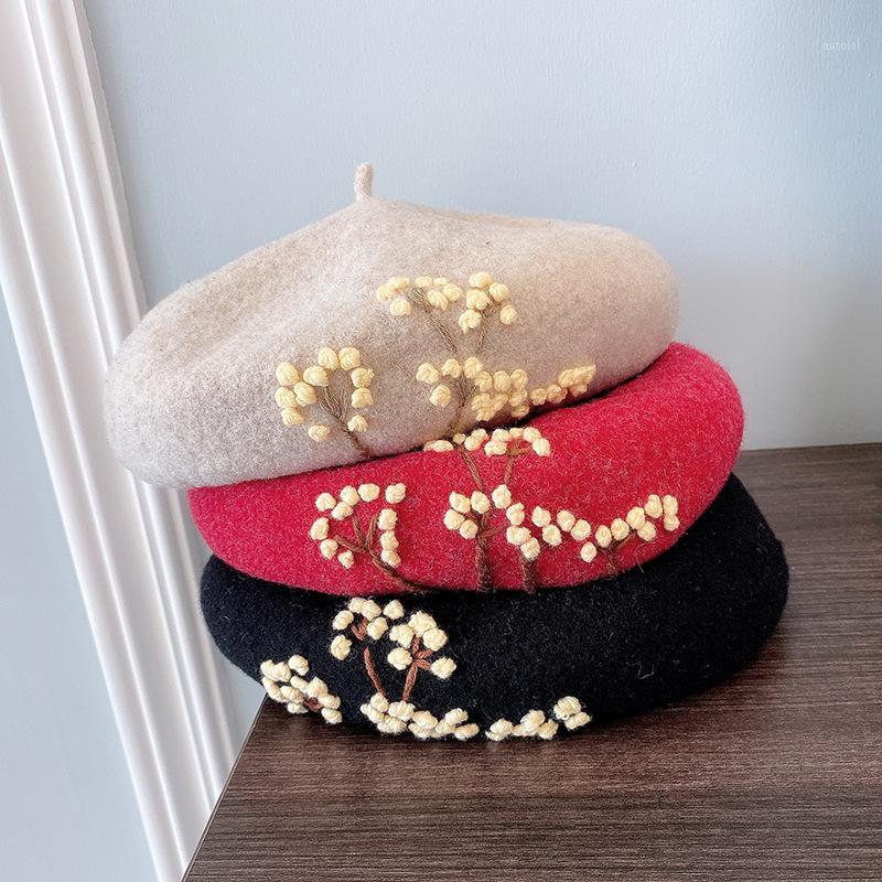 

Women Wool Beret Hat With Hand Made Embroidery Flower Painter Hats Ladies Winter Fedora Hats European Vintage1, Black