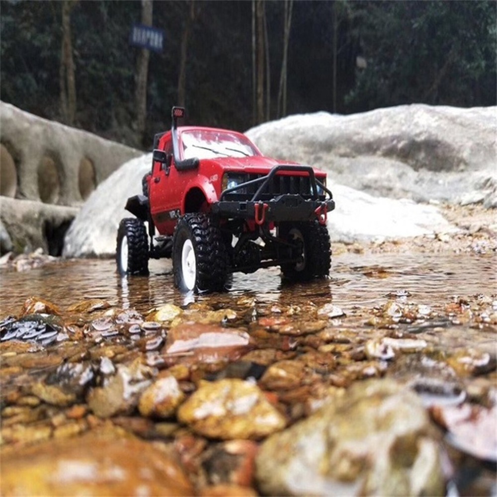 

New Arrival 1:16 WPL C14 Scale 2.4G 4CH Mini Off-road RC Semi-truck RTR Kids Climb Truck Toy for Children gifts