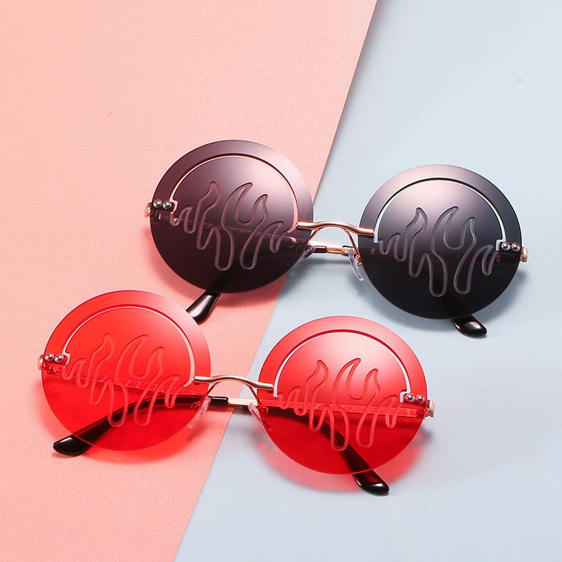 

LNFCXI Fashion Red Round Rimless Women Sunglasses Vintage Flame Pattern Clear Ocean Lens Eyewear Men Hollow Sun Glasses Shades