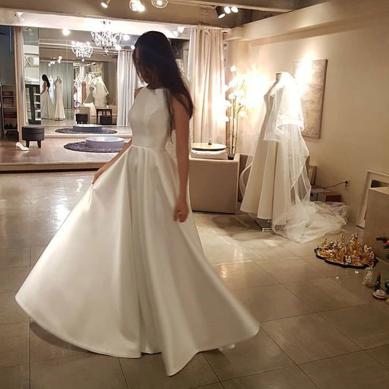 

2021 New Satin From Wedding Party Dressed Robe Soiree Long As a Simple Nightshade Bride to Be M0G5, Ivory white