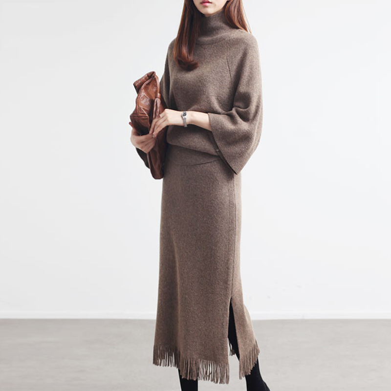 

Winter Knitted 2 Pieces Set Women Turtleneck Pullovers Sweater Tops + Tassel Knitted Bodycon Skirts Office Lady 2PCS Suits Sets 201130, Dark green