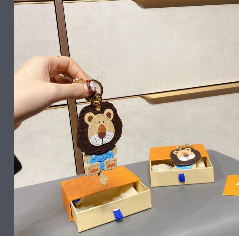 

lion style Bag zipper buckle Men Women Bag Pendant Accessories Fashion Key Buckle Car Keychain Handmade Leather Keychains 2 Color