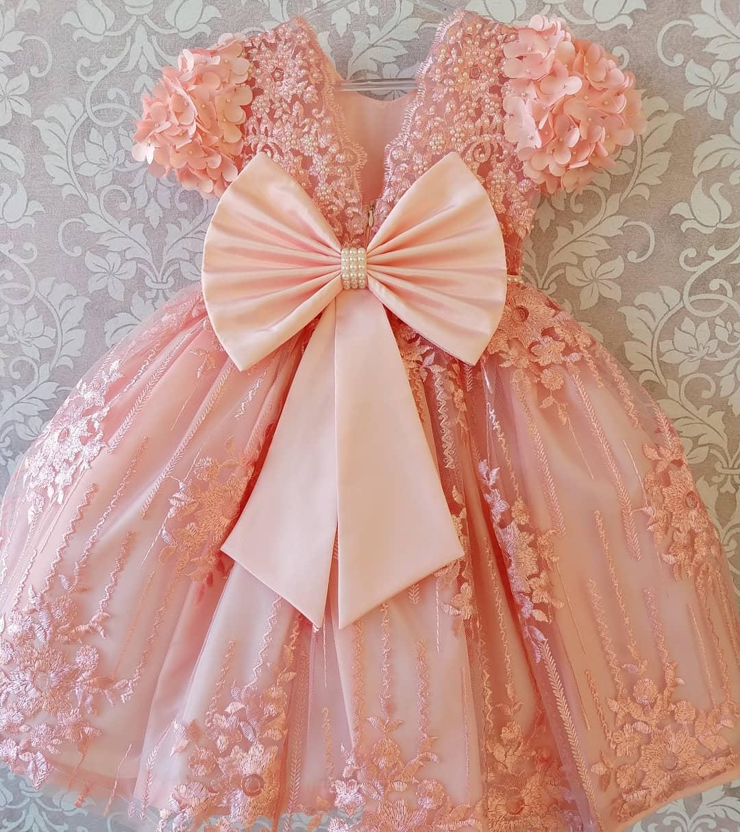 

Cap Sleeves Pearls Flower Girl Dresses Hand Made Flowers Little Girl Wedding Dresses Vintage Communion Pageant Dresses Gowns, Ivory