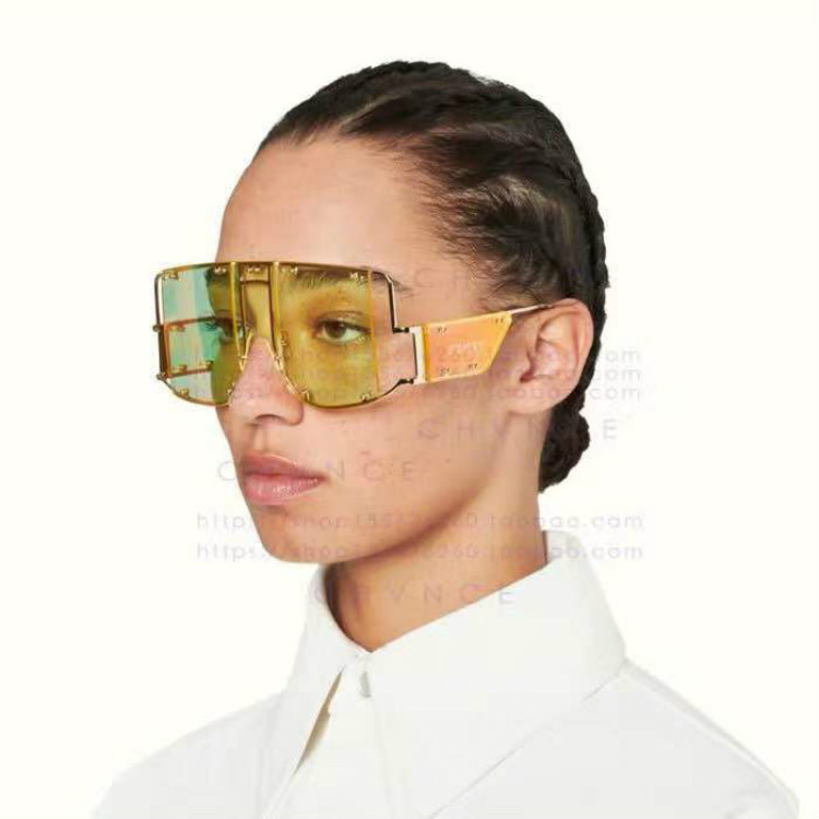 

Vintage Retro Women's Visor Sunglasses Personalized Rivet Big Frame One-piece Windproof Glasses Man's Windproof Goggles UV400