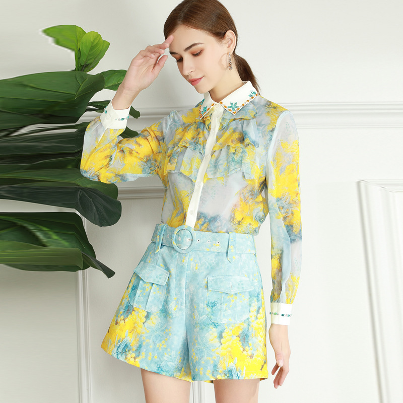 

2021 Spring and Summer Women' New Heavy Industry Ruffled Long-sleeved Lapel Silk Shirt Printed Shorts Suit Two-piece, Multi