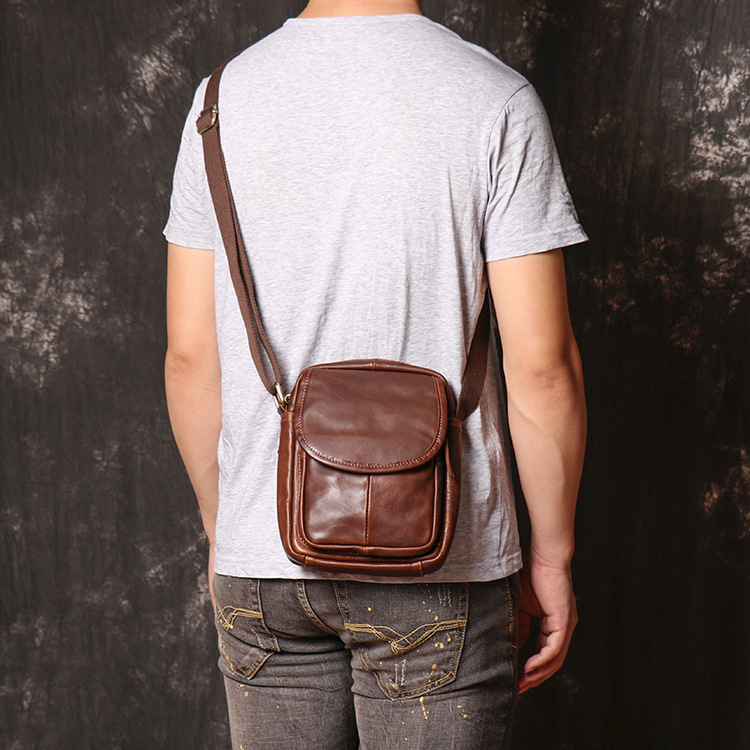 

2020 Leather of Genuine Businessmen Messenger for Men Crossbody Shoulder Men's Travel Bag Telephone Bags D09q, Brown.