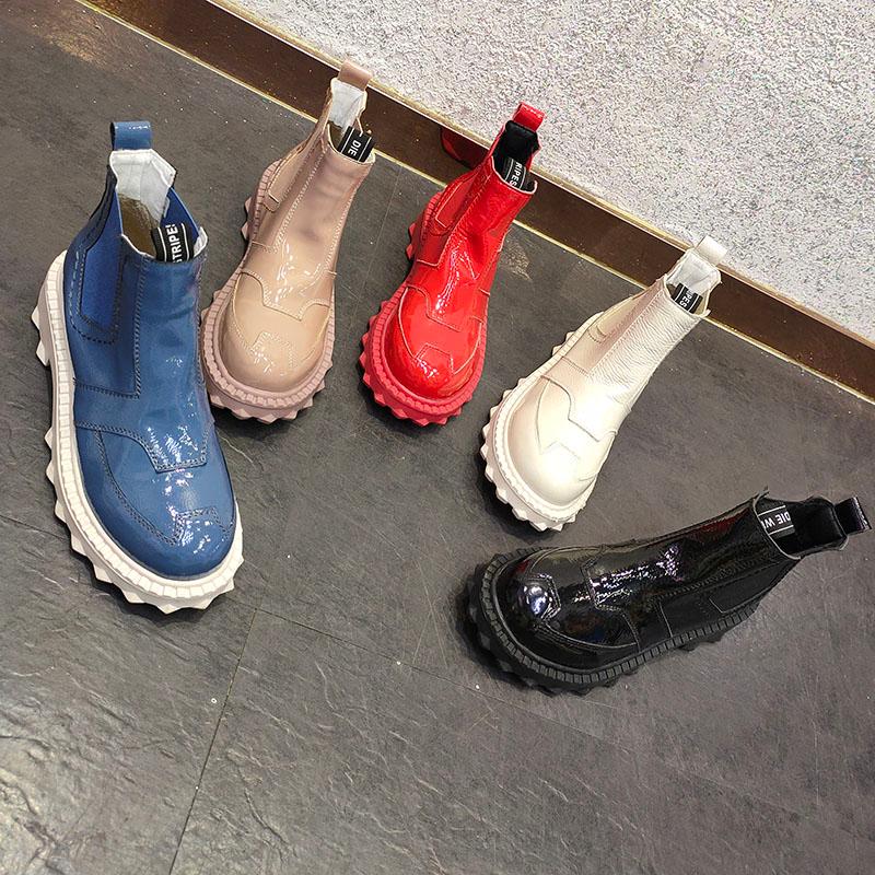 

New autumn and winter women's boots leather patent leather comfortable soft-soled boots round toe short, Red