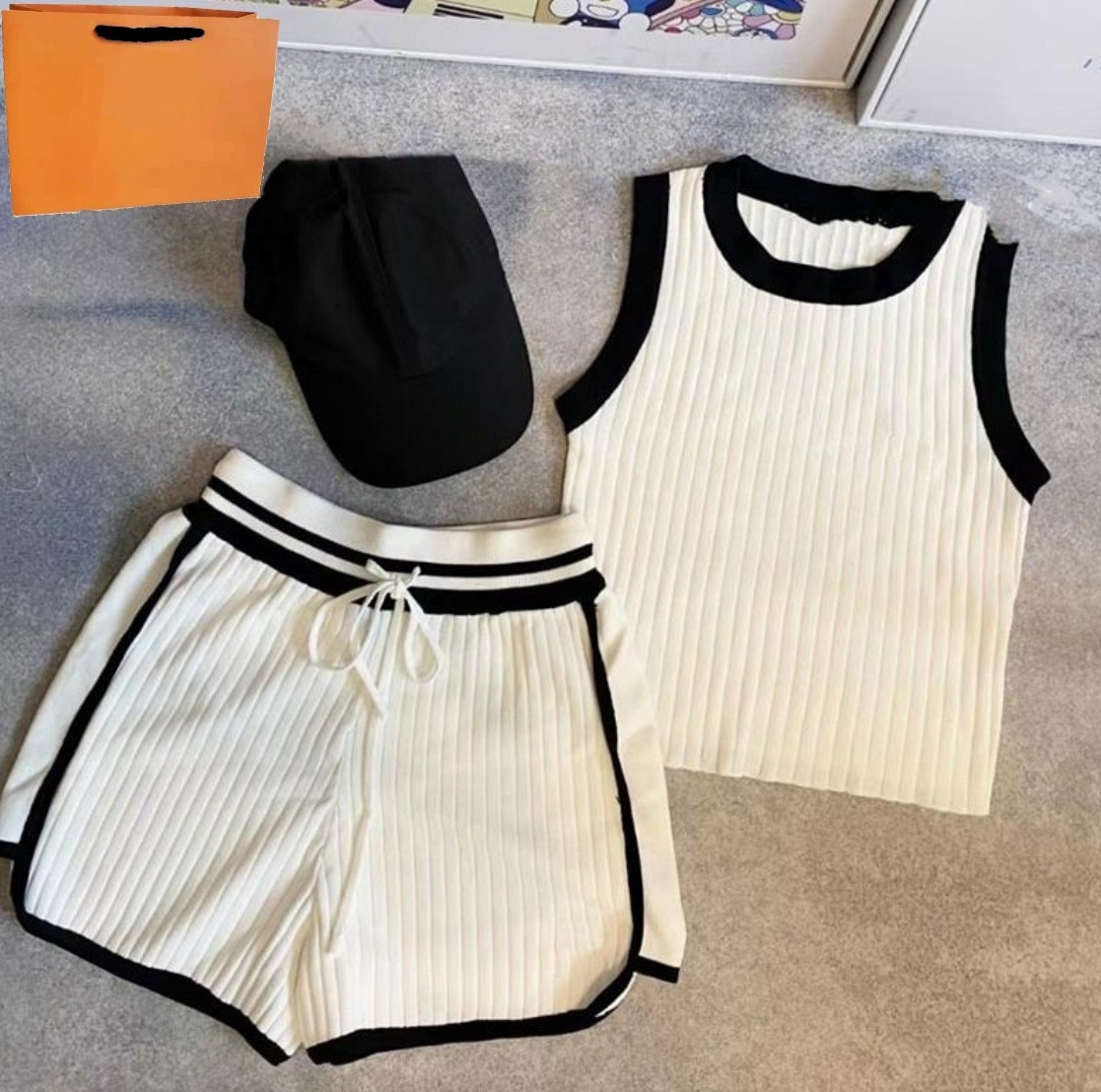 

Womens Two Piece Pants sets knitted Shorts Set Sleeveless knit Vest Girl Elastic Waist Tracksuit Sweat Suit print Embroidery Girls Shorts Sweater for Woman Outfits, Customize