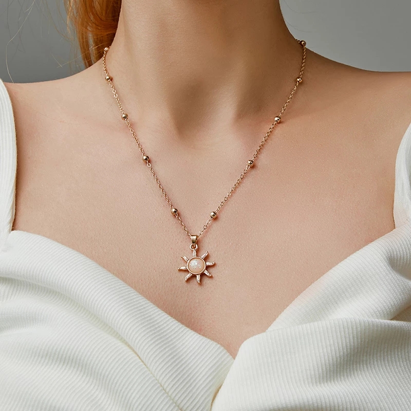 

Sweet Opal Sun Pendant Necklaces for Women Ladies Simple Gold Silver Color Clavicle Chains Geometric Necklace Trendy Jewelry