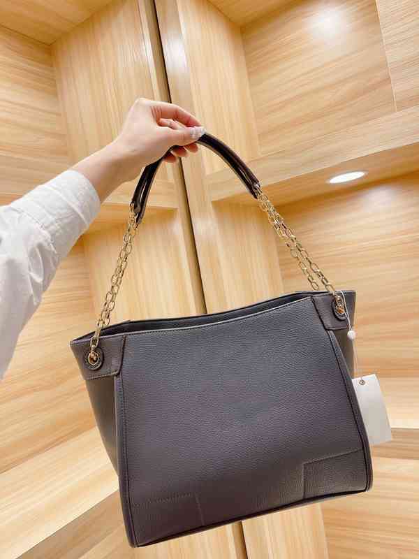 

Shoulder Bags Luxury Brand Fashion Simple Small Square Bag Women's Designer High Quality Capacity Real Leather Chain Bucket Handbags 1220, Red