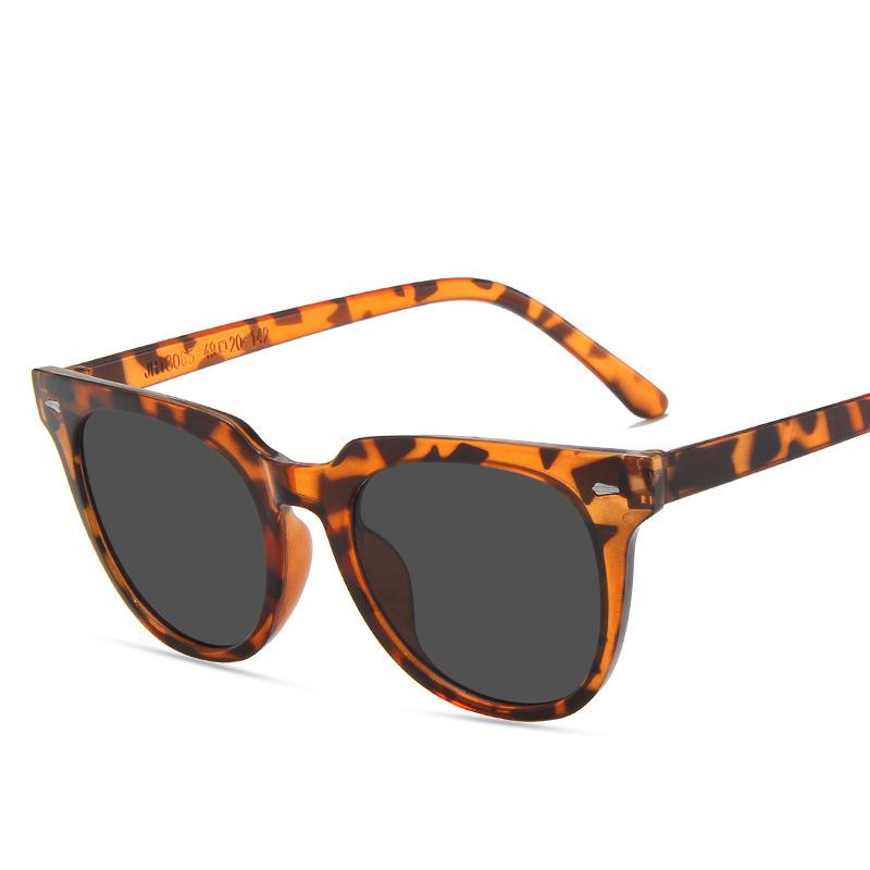 

Sunglasses Rivet Cat Eye Women Men Tan Gray Lens UV400 Protection Girl Sexy Ladies Outdoor Eyewear