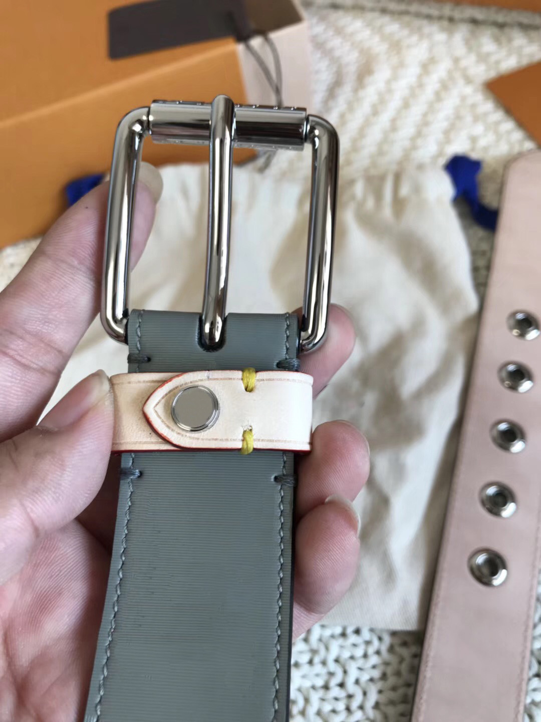 

fashion new canvas pin buckle belt best quality genuine leather men belt with box men designers belts women belts designer belts 545, Belt with yellow box