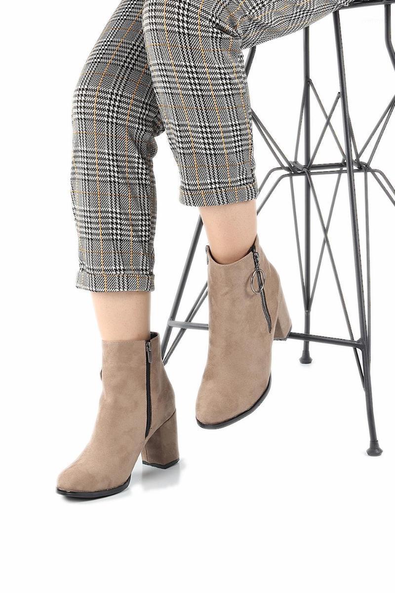 

Women's Zipper Stylish Boots SOBY110600131, Brown