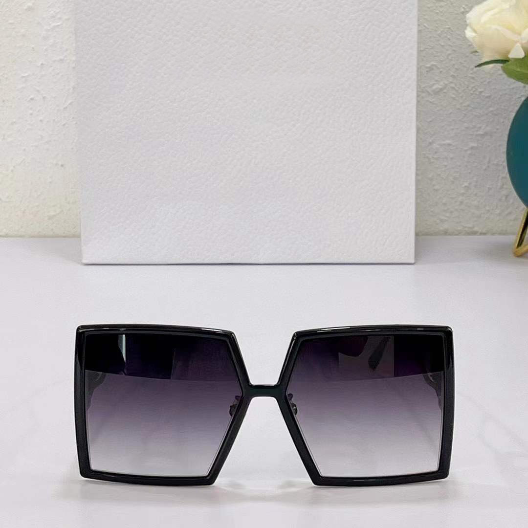 

Womens Sunglasses For Women and Men Summer style 086 Anti-Ultraviolet Retro Plate Square Full frame fashion Eyeglasses Random Box