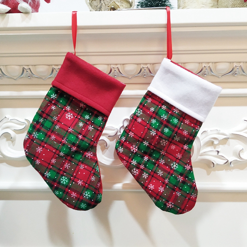

Christmas Stockings Socks Snowflake Plaid Xmas Hanging Stocking Kids Christmas Gift Candy Bags Decor Christmas Tree Ornament DBC BH4237